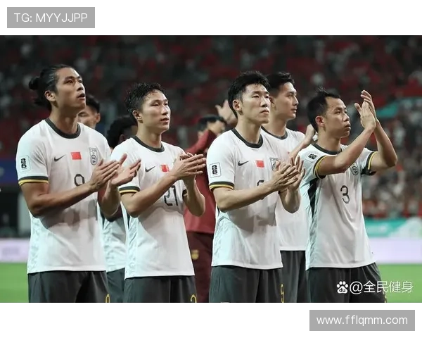 国足备战世预赛关键战新帅战术调整引发球迷热议信心与压力并存