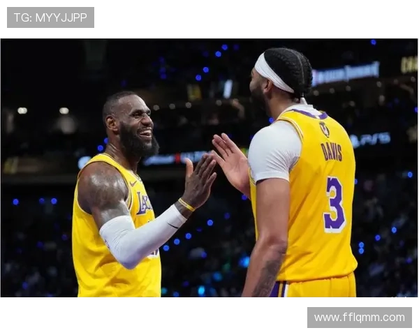 湖人队新赛季目标明确 詹姆斯和浓眉携手冲击总冠军