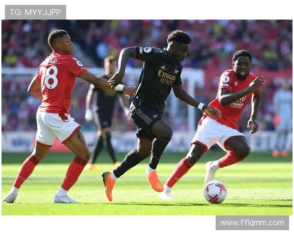 诺丁汉森林俱乐部力求逆转颓势全队誓在英超赛场重振雄风